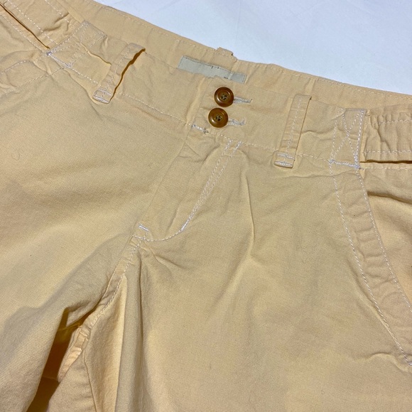 Old Navy Creamy Yellow twill Shorts. Size 8. Button Detail on Waist. Like New. - Picture 4 of 7